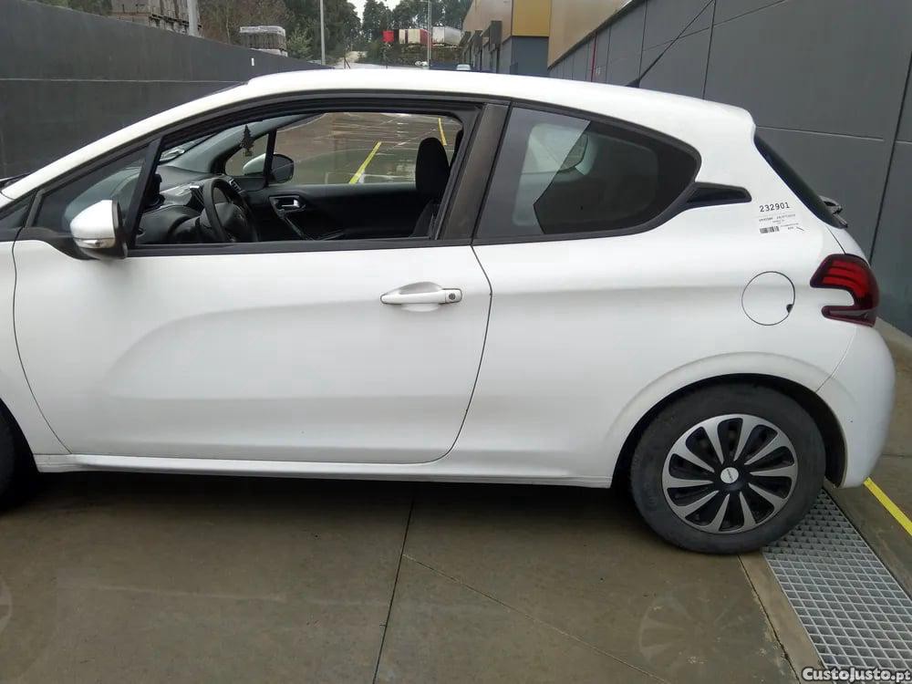 Peugeot 208 1.2 VTI 82 (60 kW / 82 cv) [03.2012 - 12.2019] - 15 foto 3