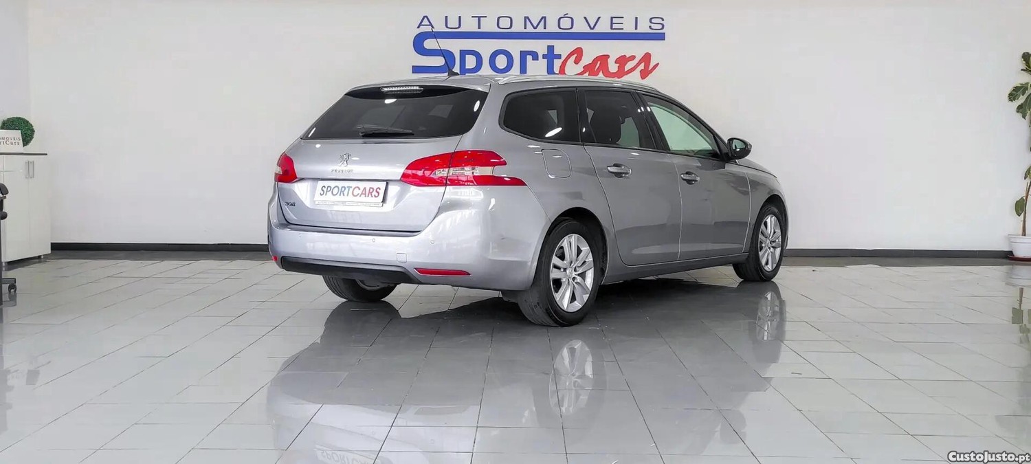 Peugeot 308 1.6 BlueHDi Style — fotografia 20