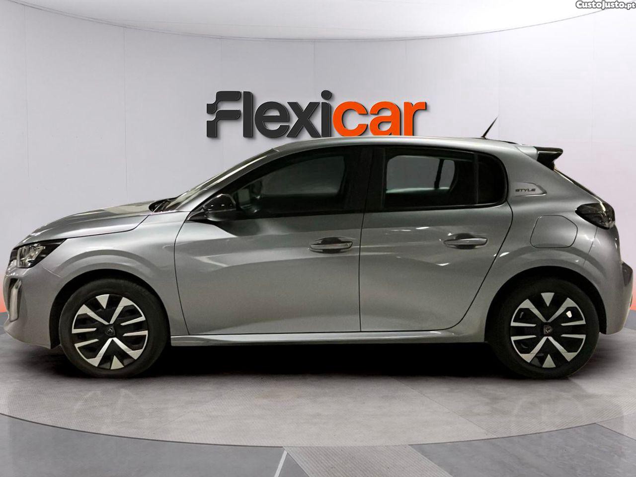 Peugeot 208 1.2 Hybrid Allure e-DCS6 — fotografia 19
