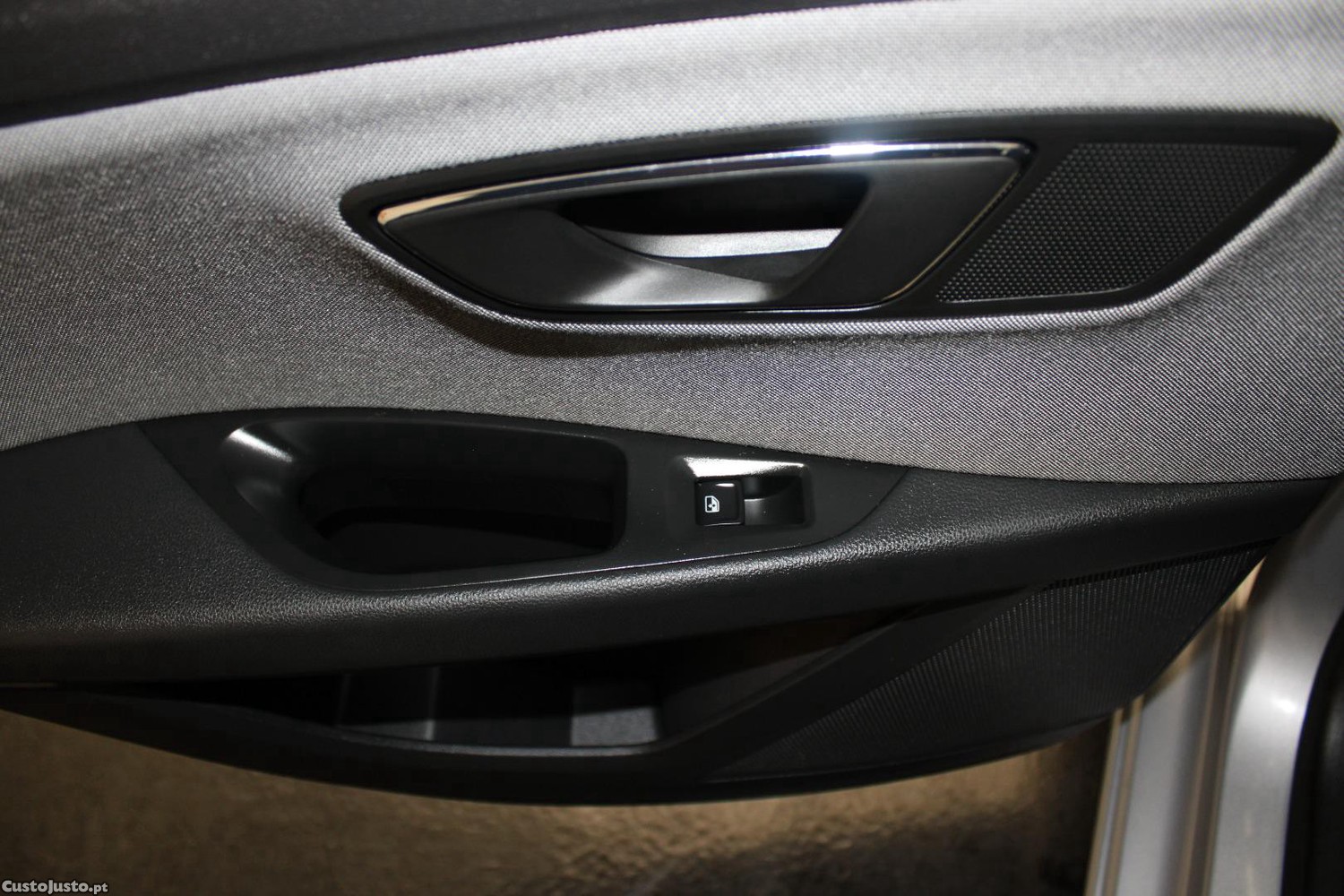 SEAT Leon ST 1.6 TDI STYLE — fotografia 7