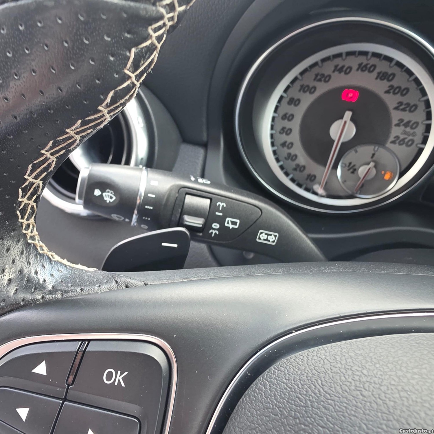Mercedes-Benz GLA 180 CDI Urban Aut. — fotografia 8