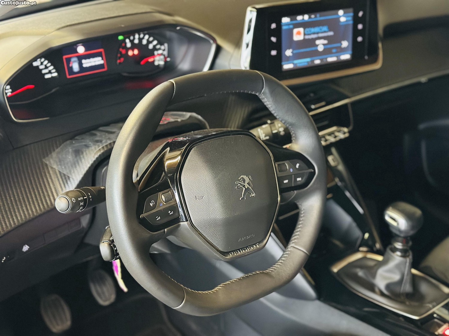 Peugeot 208 1.2 Allure — fotografia 7