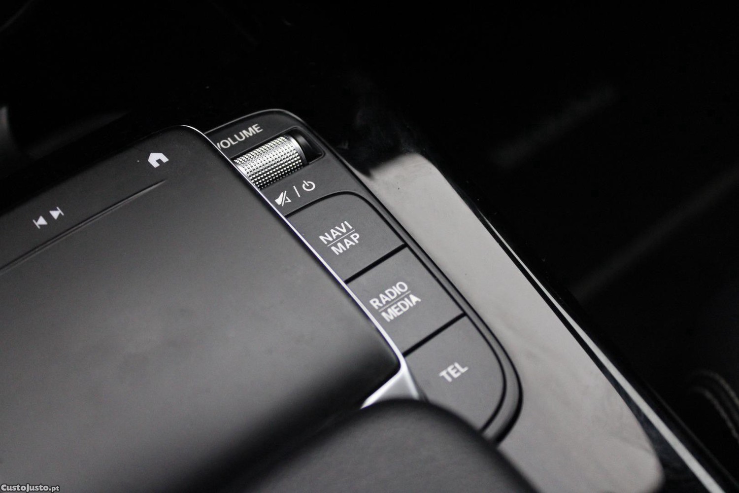 Mercedes-Benz CLA 180 D SHOOTING BRAKE STYLE AUTO — fotografia 22