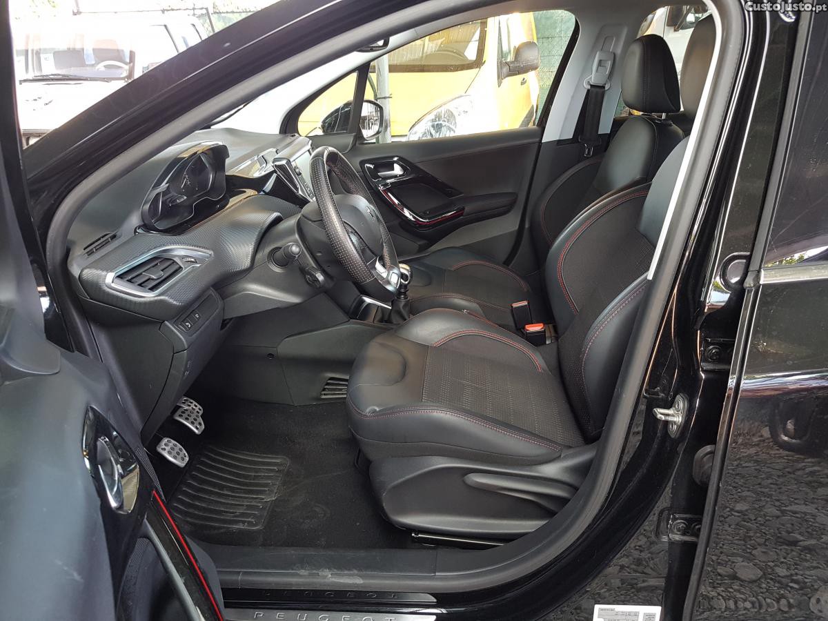 Peugeot 208 Gt line — fotografia 5