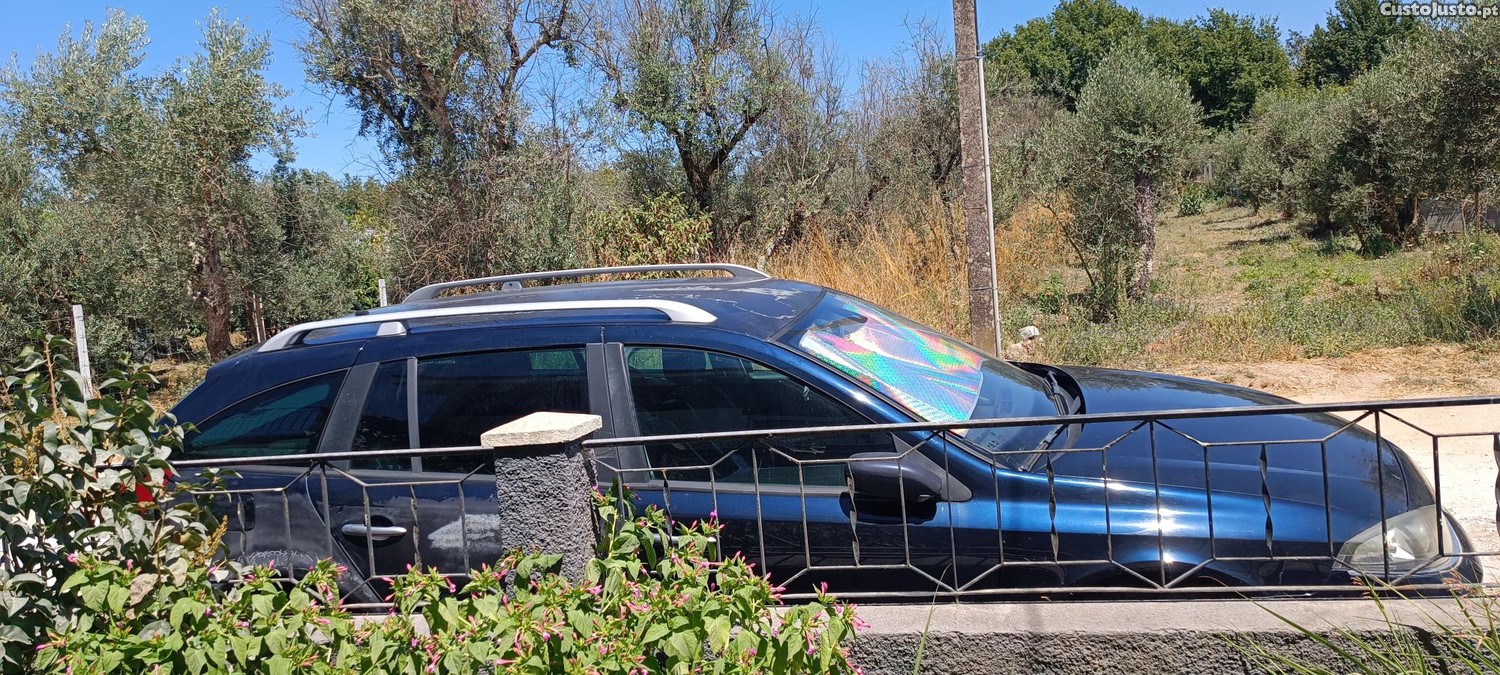 Renault Laguna 2.0 150 cv — fotografia 8