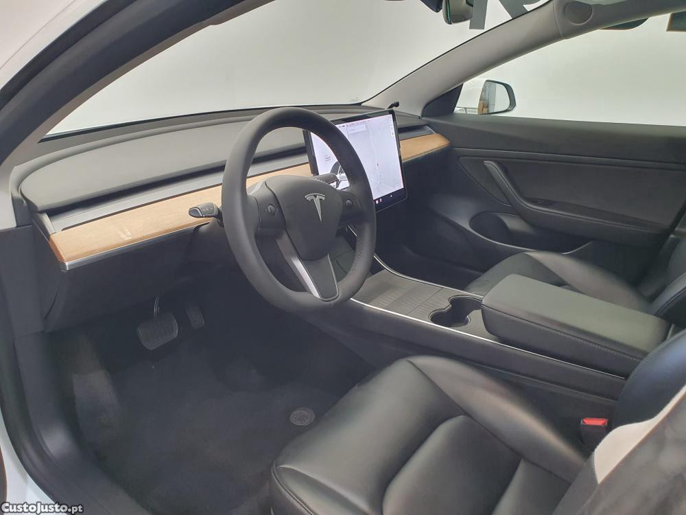 Tesla Model 3 Tração Traseira — fotografia 14
