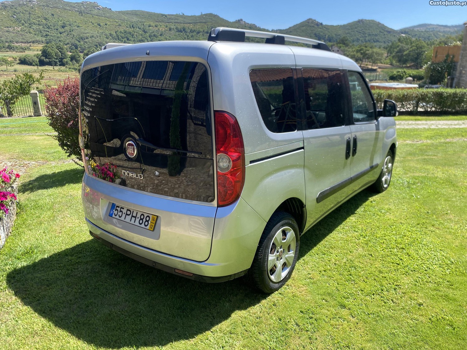 Fiat Doblo 5 lugares — fotografia 7