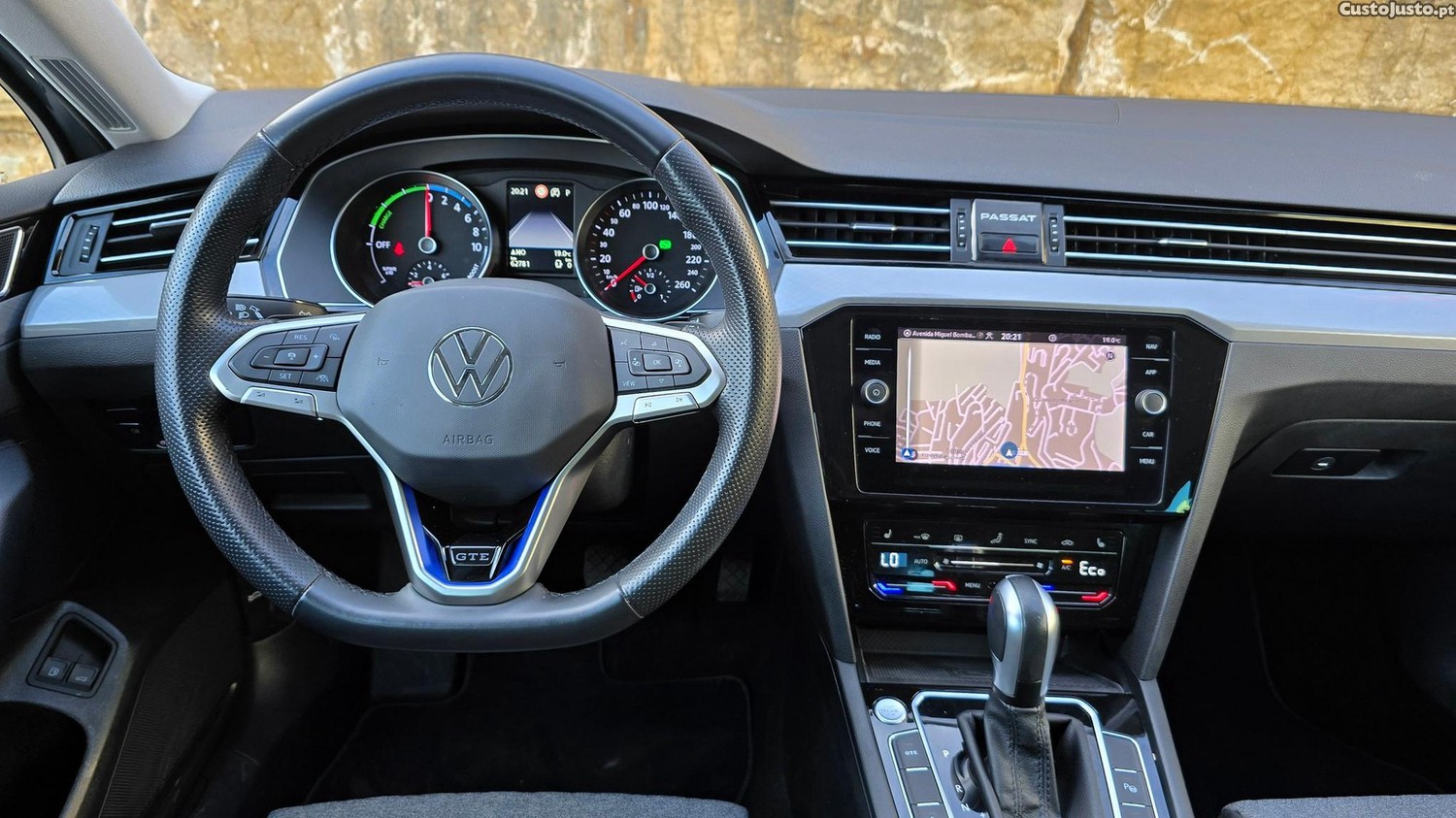 Volkswagen Passat 1.4 TSI GTE Plug-in — fotografia 18