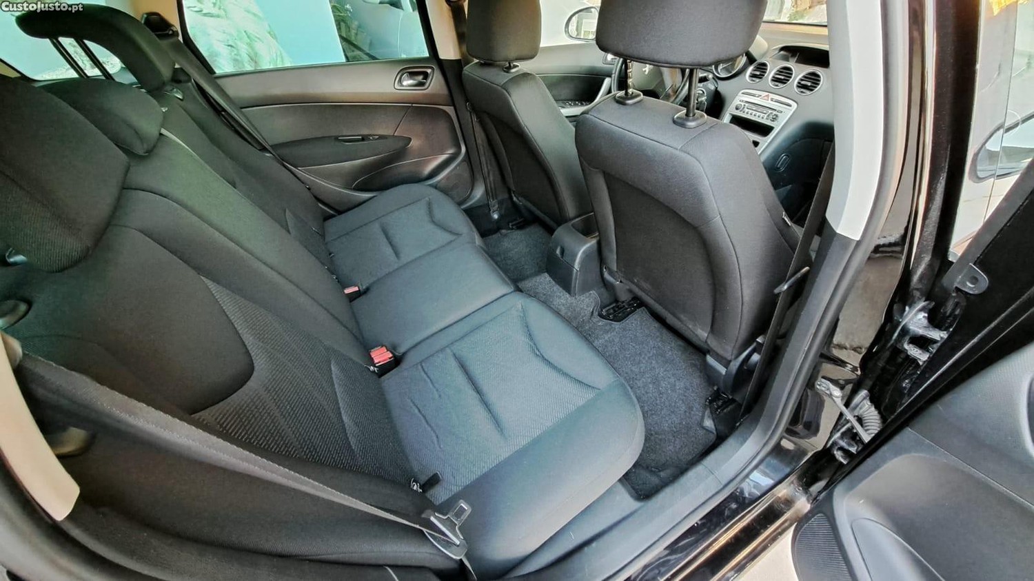 Peugeot 308 1.6 HDi Active — fotografia 8