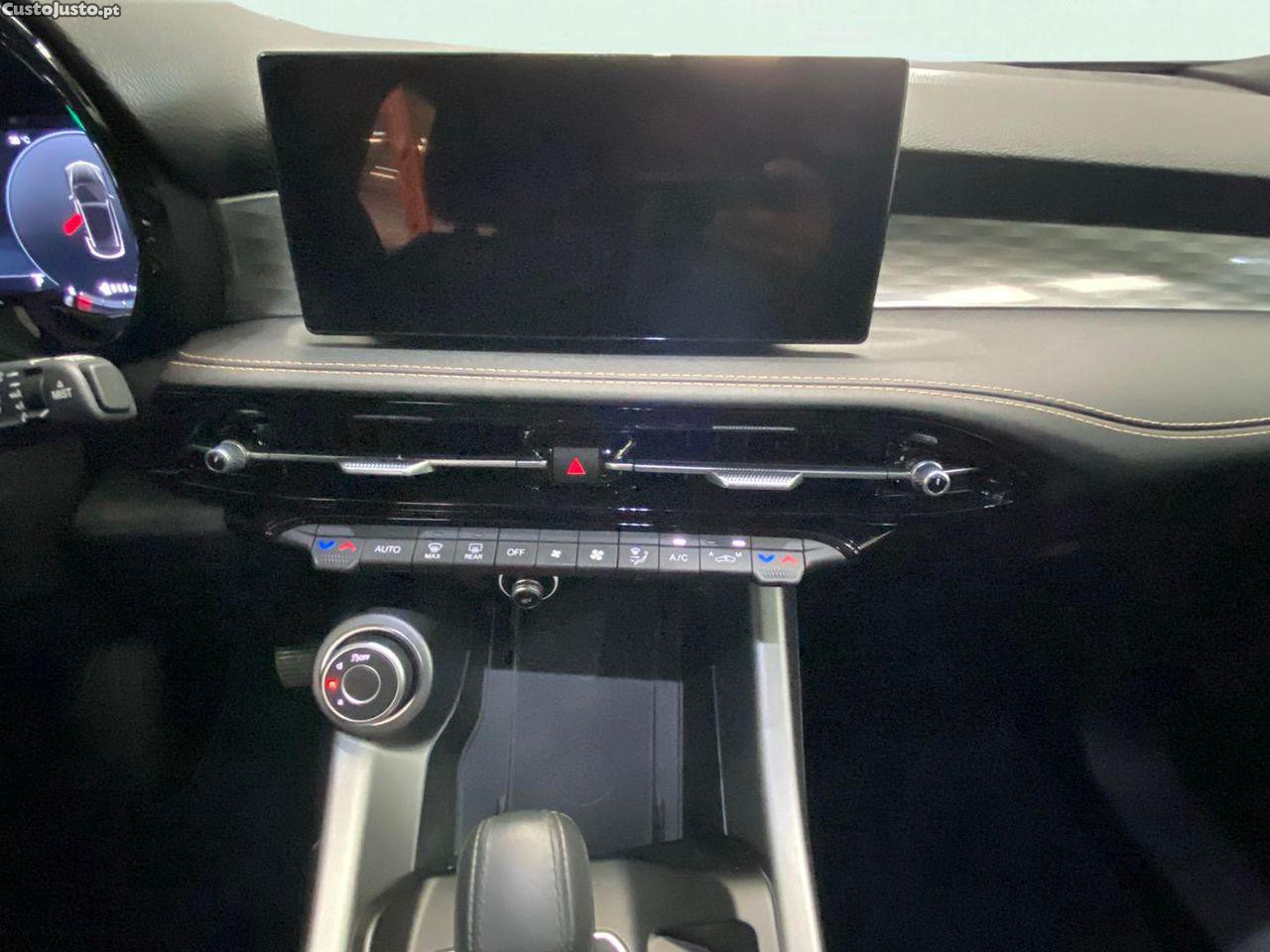 Alfa Romeo Tonale 1.3 Plug-In Hybrid Sprint e-AWD — fotografia 17