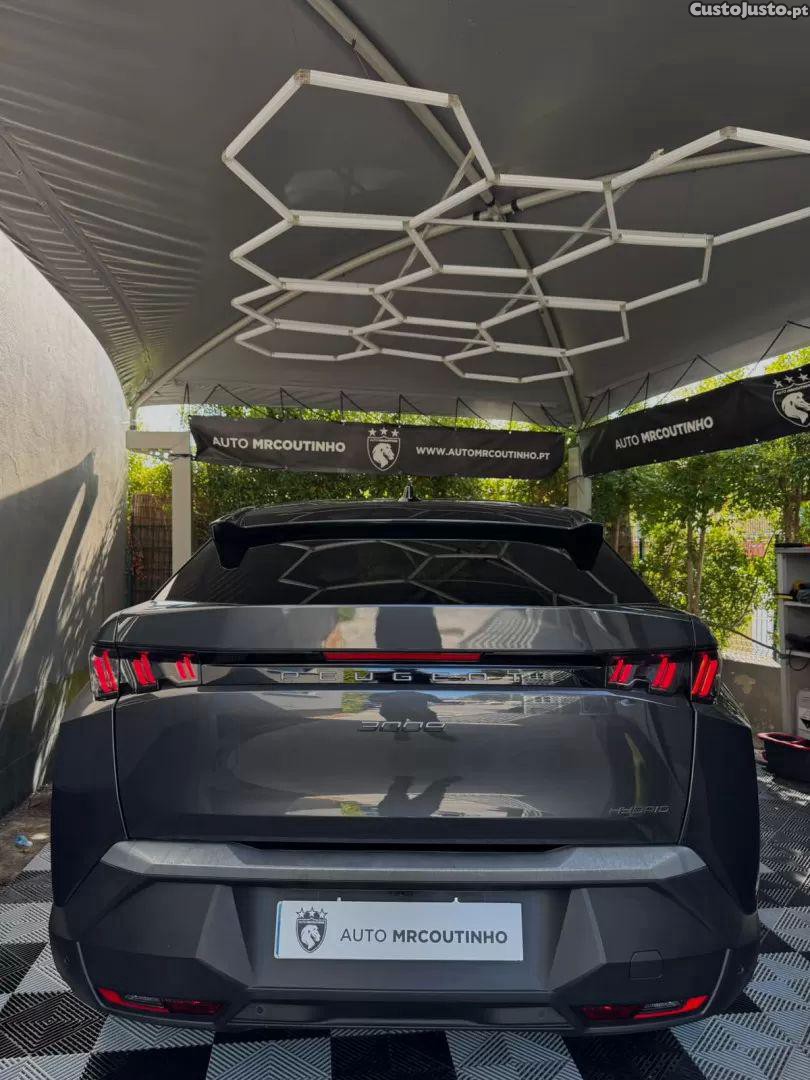 Peugeot 3008 Hybrid 145 e-dsc6 allure — fotografia 19