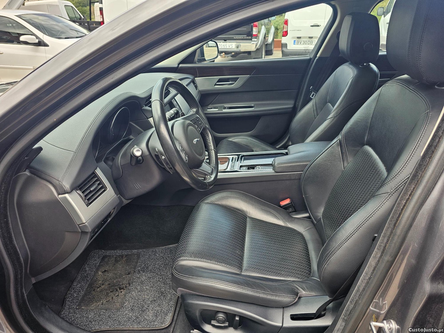 Jaguar XF 2.0 D PRESTIGE AUT — fotografia 6