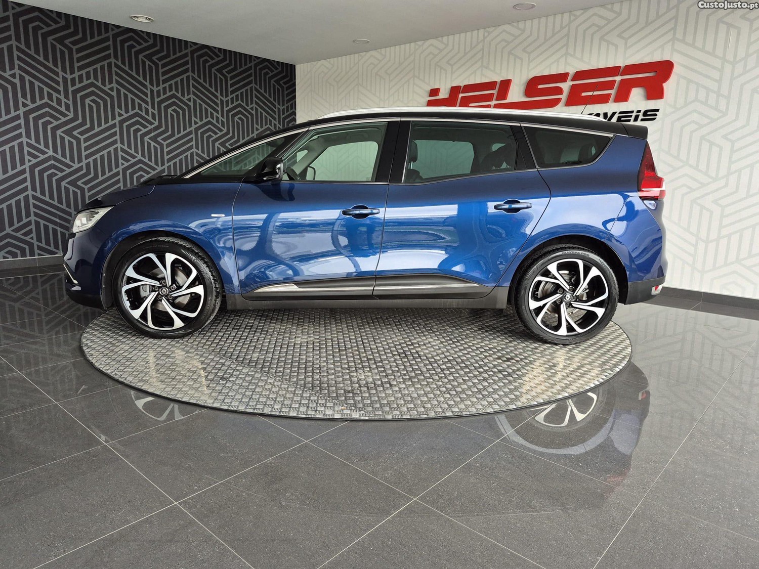 Renault Grand Scénic 1.5 dCi Bose Edition SS - 19 — photo 4
