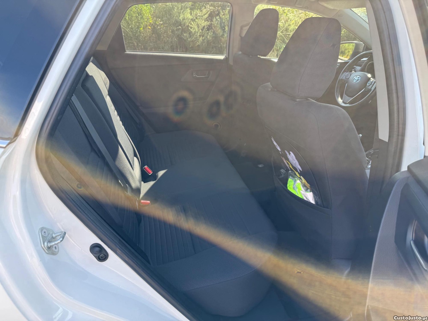 Toyota Auris 1.4 D4D — fotografia 10