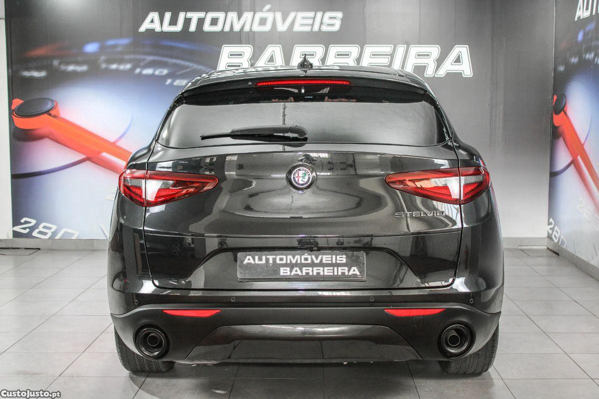 Alfa Romeo Stelvio 2.2 D Sprint AT8 — fotografia 7