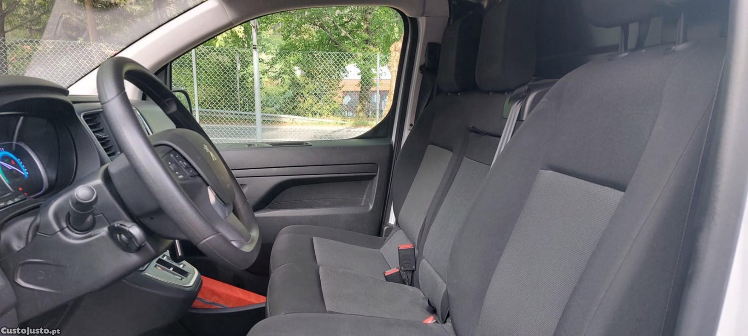 Peugeot e-Expert 75 kWh Semi-Vidrado Premium Standard — fotografia 7