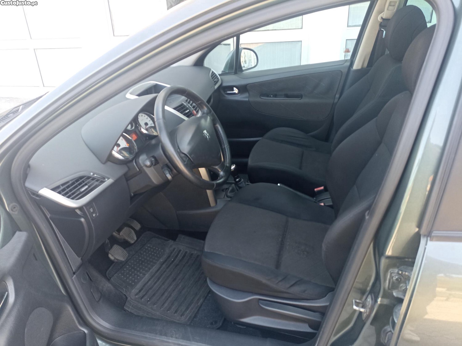 Peugeot 207 SW 1.6 HDI 90 cv — photo 4