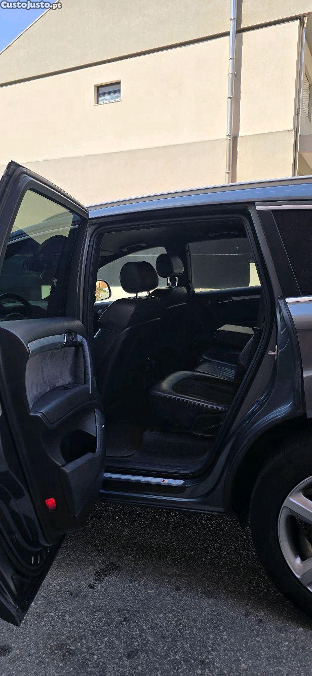 Audi Q7 S"Line — fotografia 4