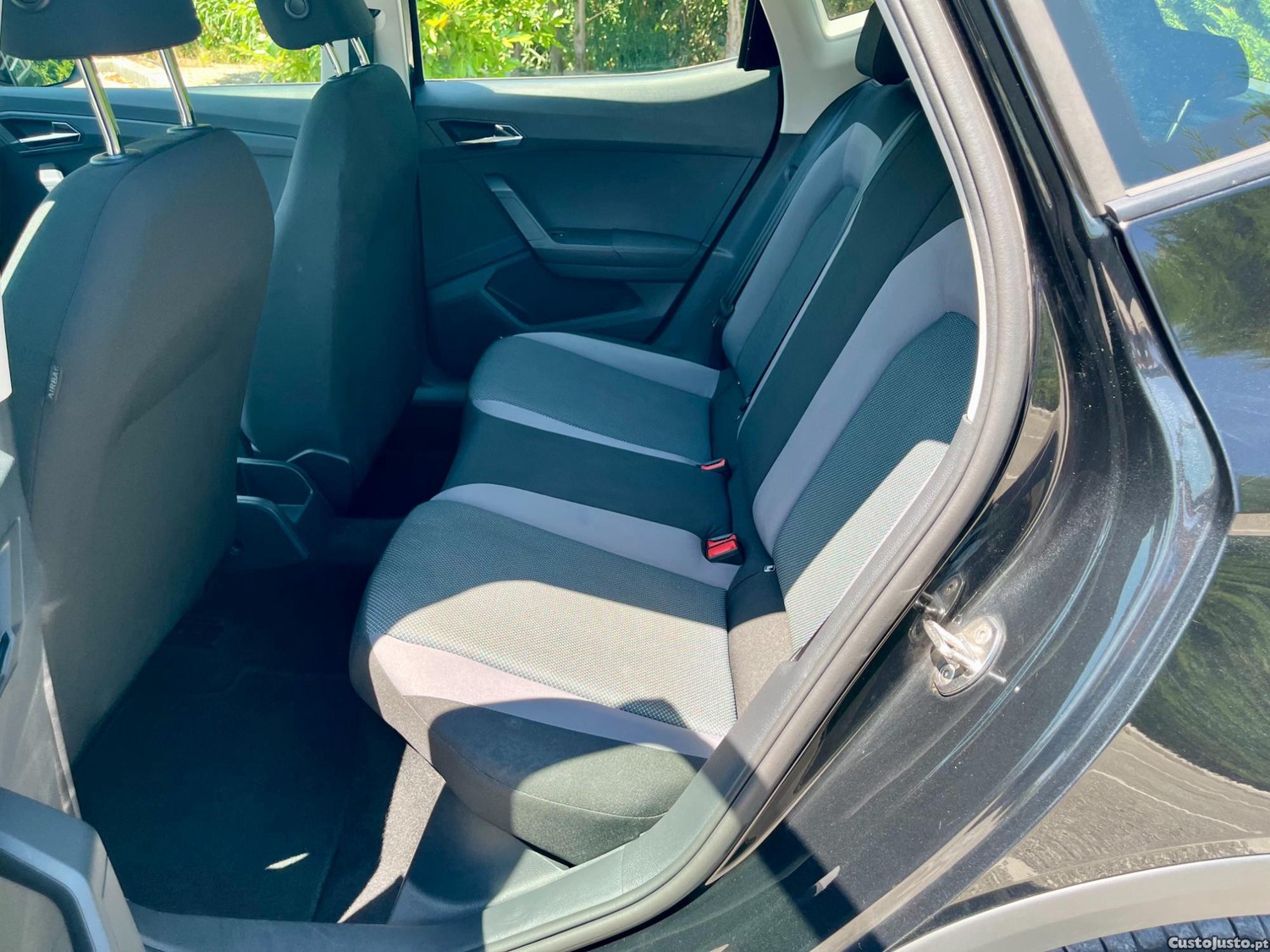 SEAT Arona 1.0 TSI STYLE EDITION — fotografia 4