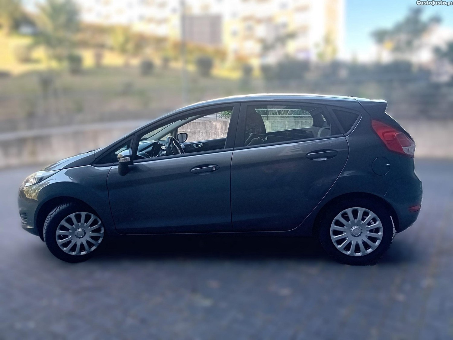 Ford Fiesta 1.25 Ambiente — fotografia 15