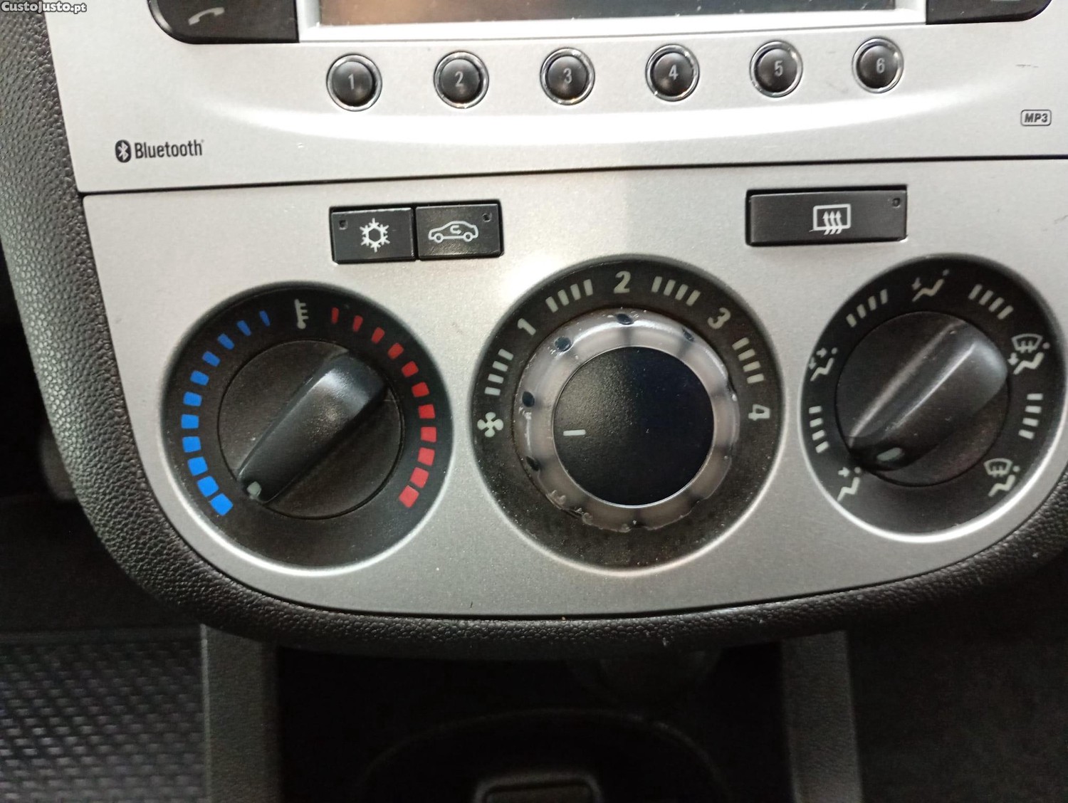 Opel Corsa 1.3 CDTI Enjoy 88g — fotografia 12