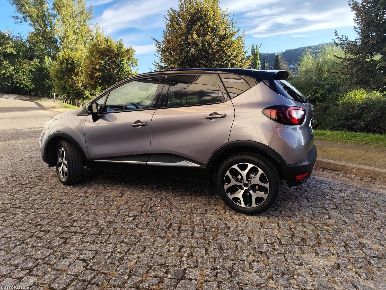 Renault Captur 0.9 TCE Exclusive — fotografia 16