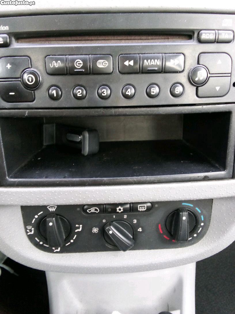 Citroën C3 citroenHDI 2 lugares — fotografia 3