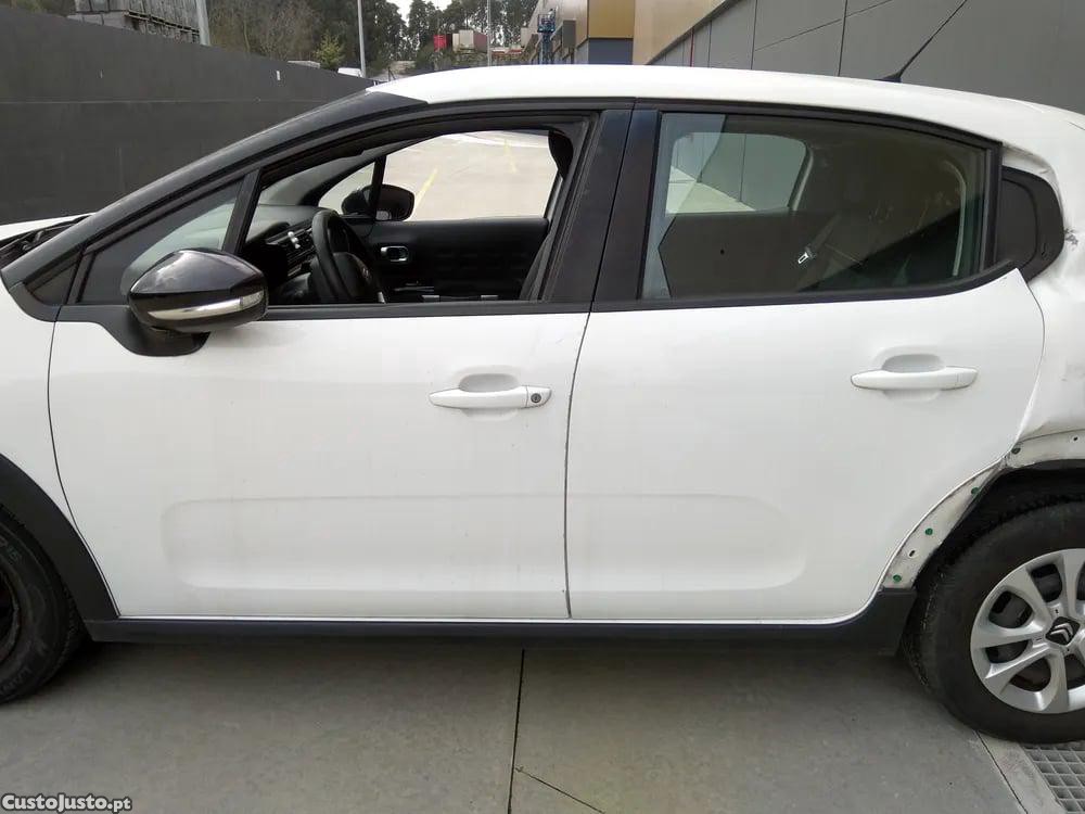Citroën C3 1.2 PureTech 82 (61 kW / 83 cv) [05.2018 - ...] - 19 foto 3