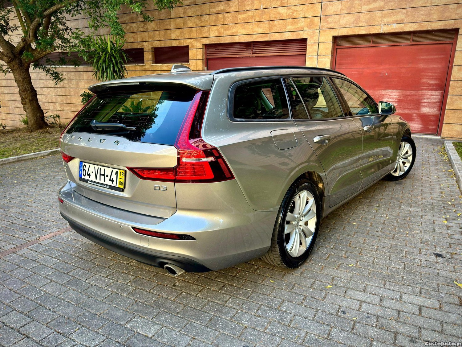 Volvo V60 2.0 D3 — fotografia 14
