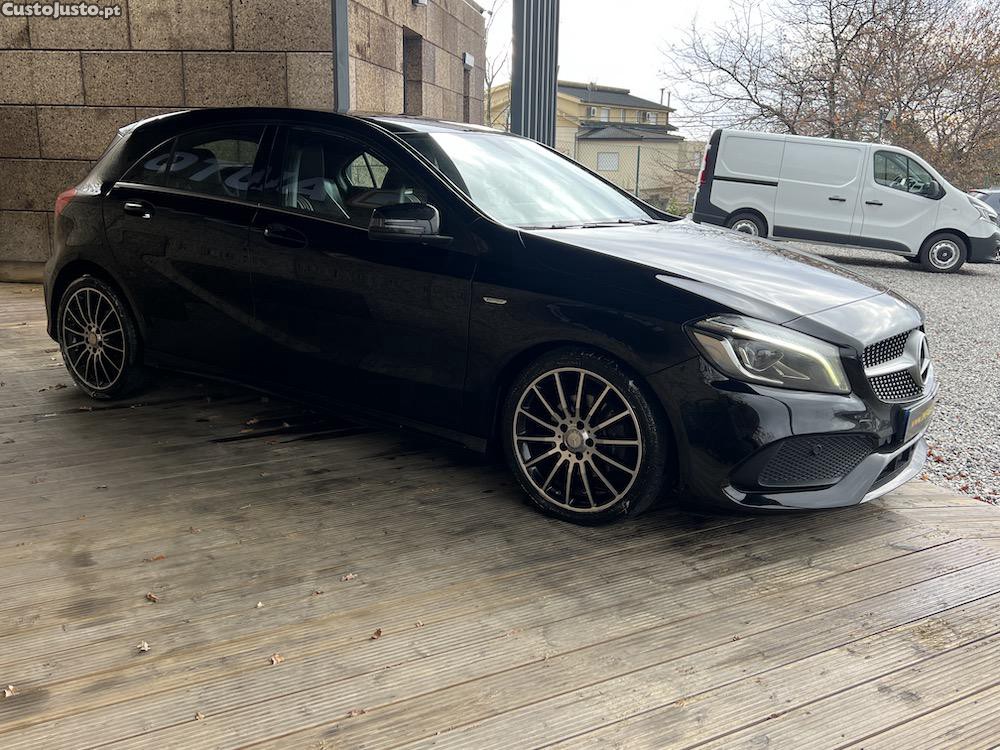 Mercedes-Benz A 180 Special Edition AMG - 17 foto 3