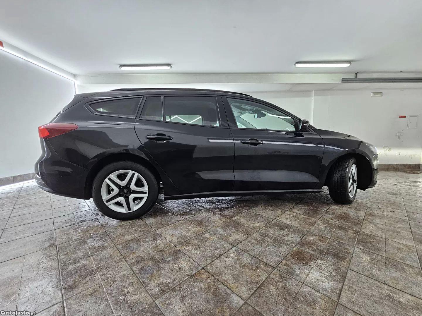 Ford Focus 1.0 ecoboost connected — fotografia 9