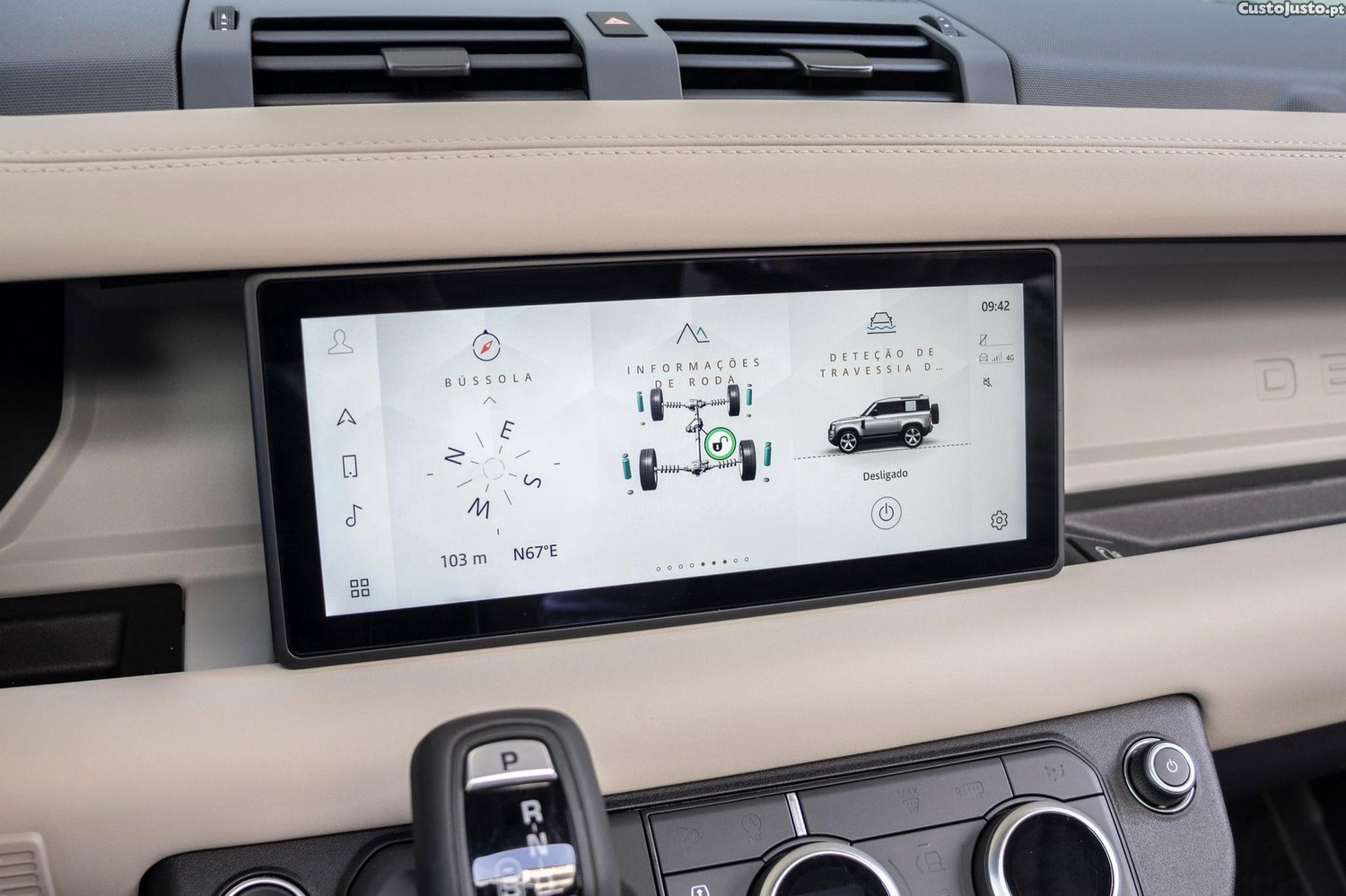 Land Rover Defender 3.0 I6 90 AWD SE — fotografia 11