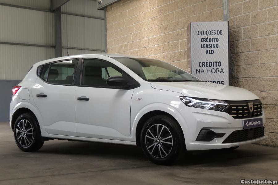 Dacia Sandero 1.0 SCe Essential - 22 — photo 4