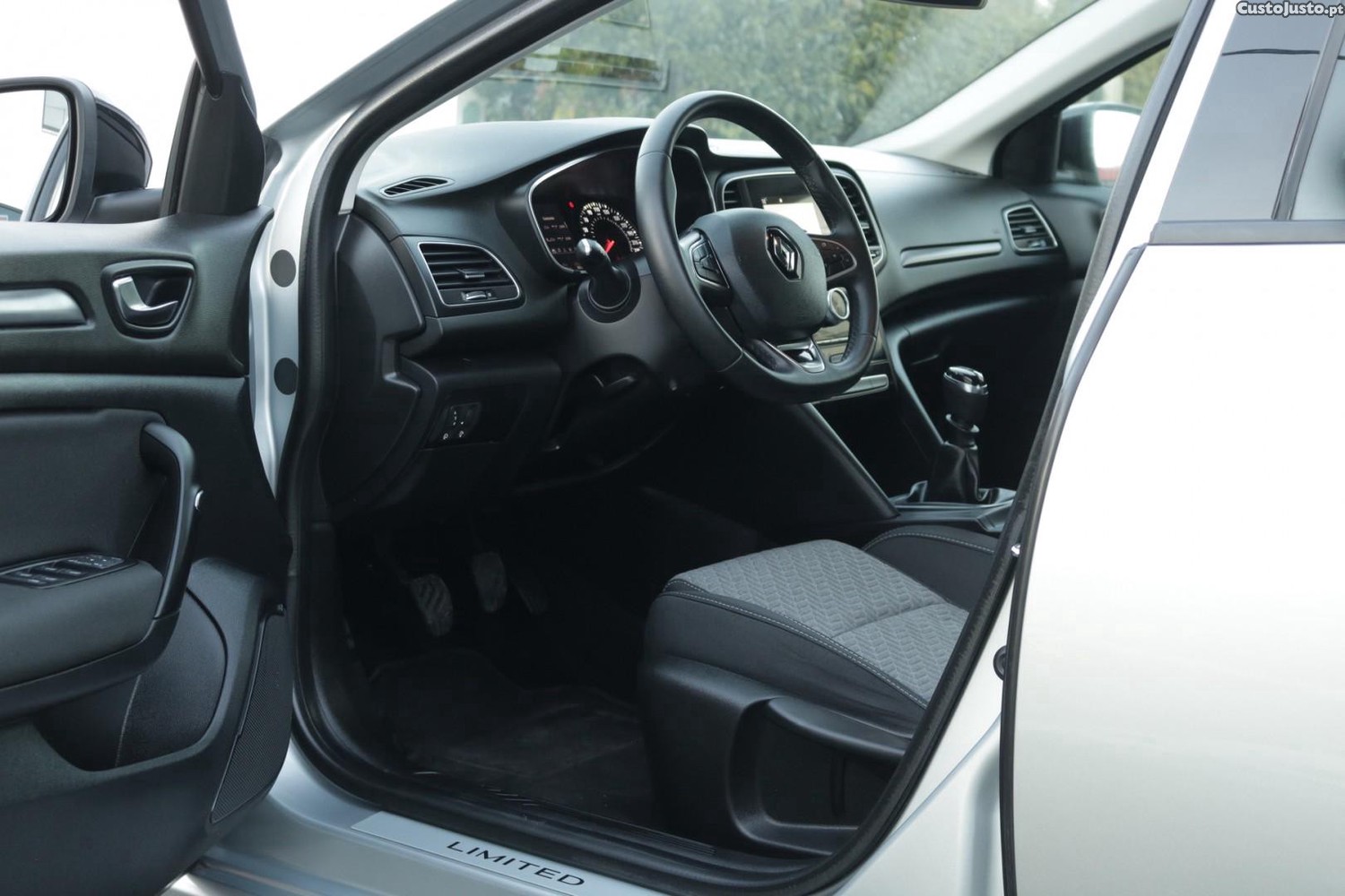 Renault Mégane 1.5 Blue DCI Limited 115cv — fotografia 44