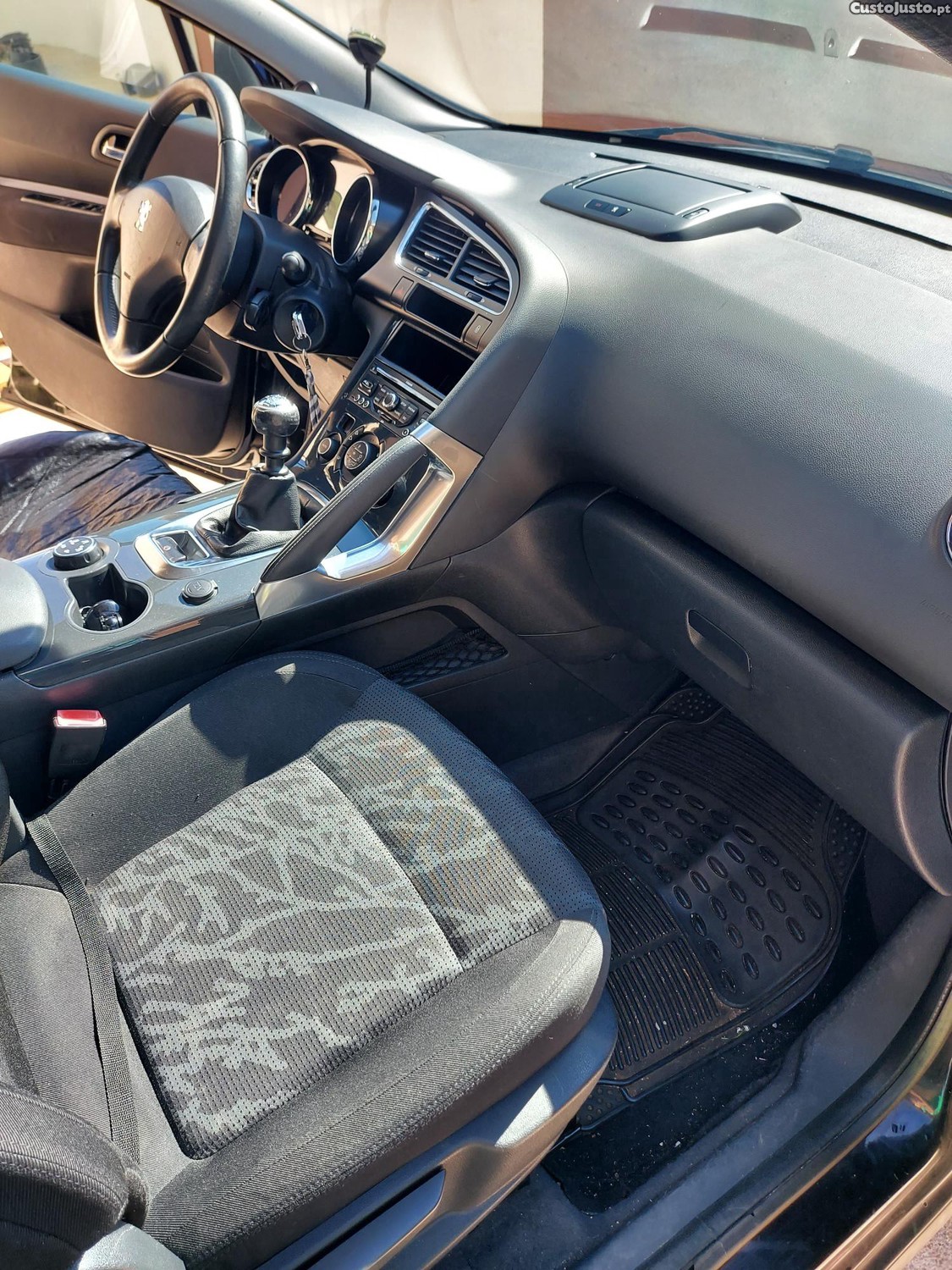Peugeot 3008 Premium — fotografia 10