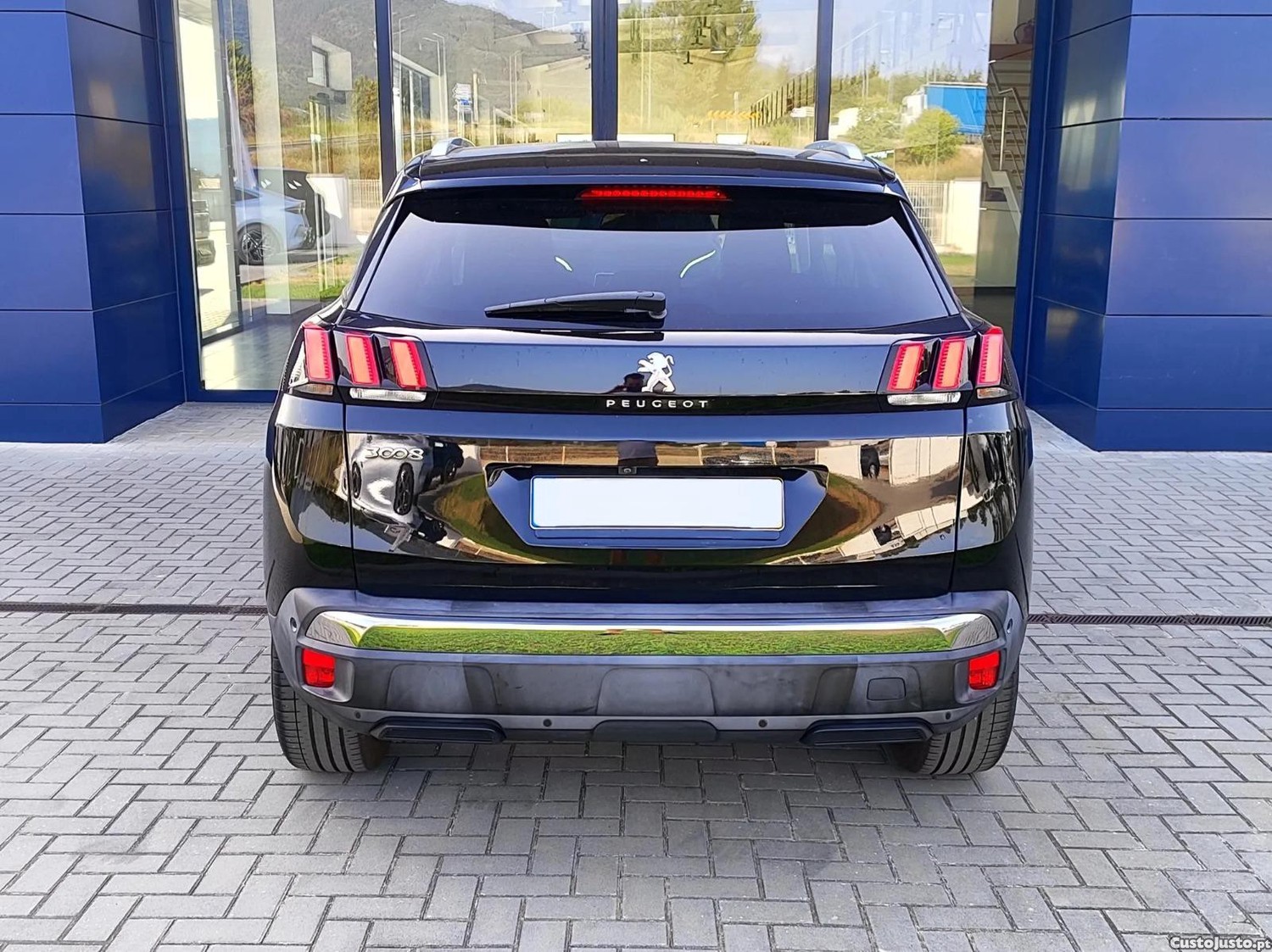 Peugeot 3008 Allure Pack EAT8 1.5 — fotografia 4