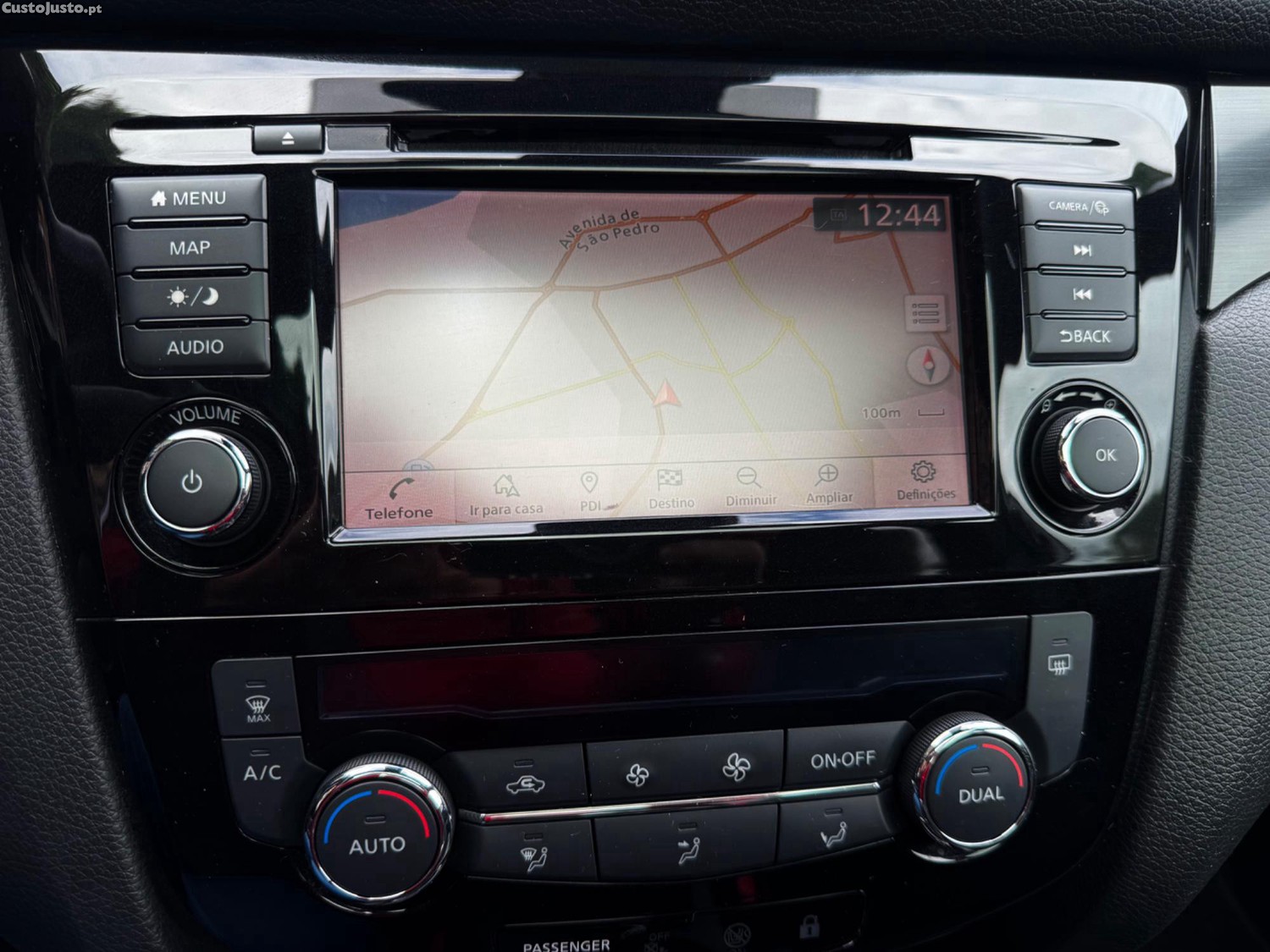Nissan Qashqai Diesel 115CV Versão White And Black — fotografia 13