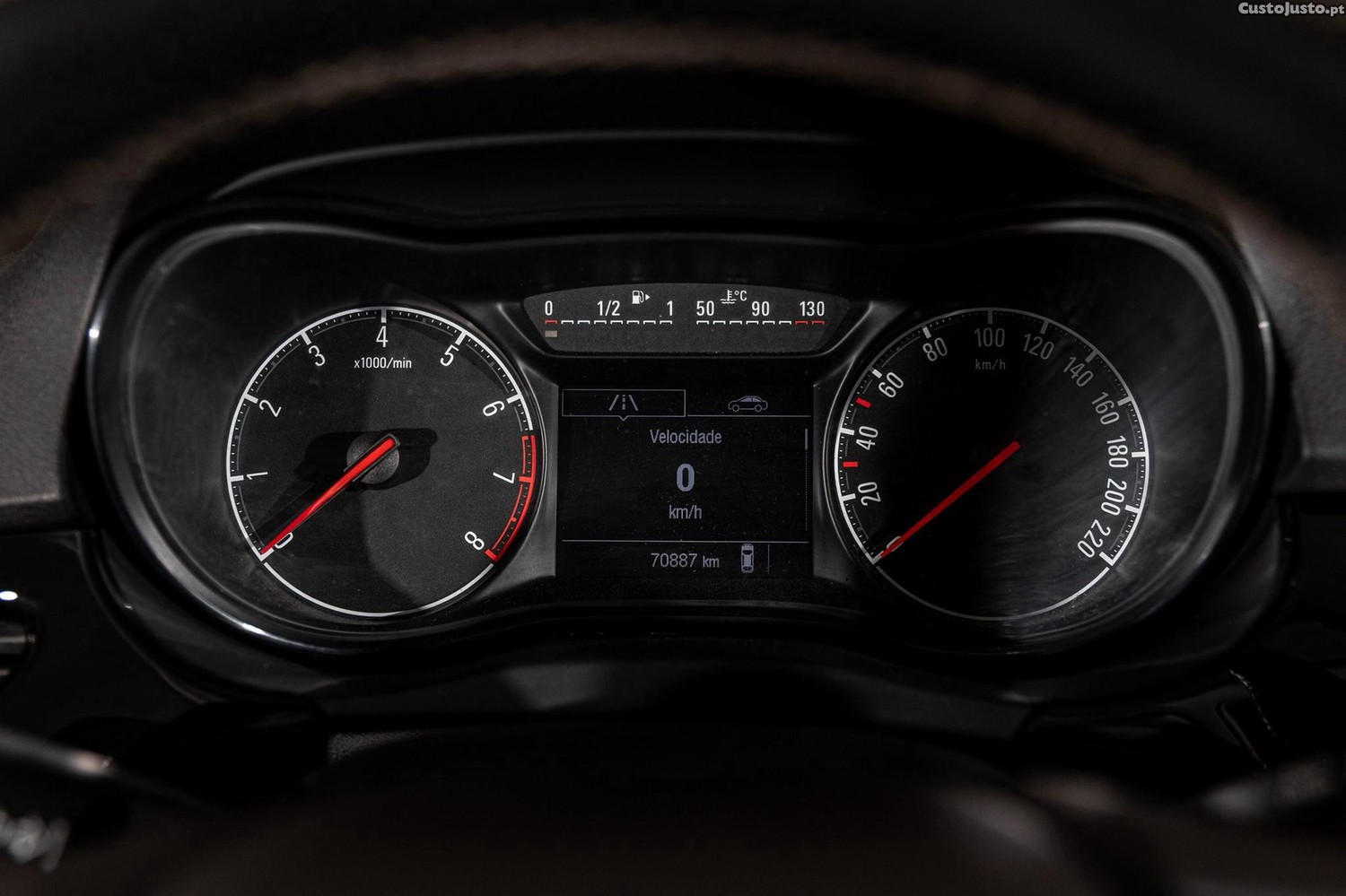 Opel Corsa 1.0 T GT — fotografia 11
