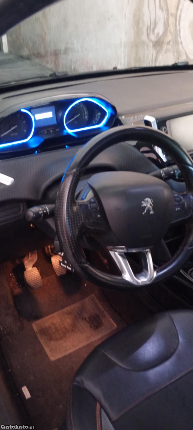 Peugeot 2008 Suv — fotografia 11