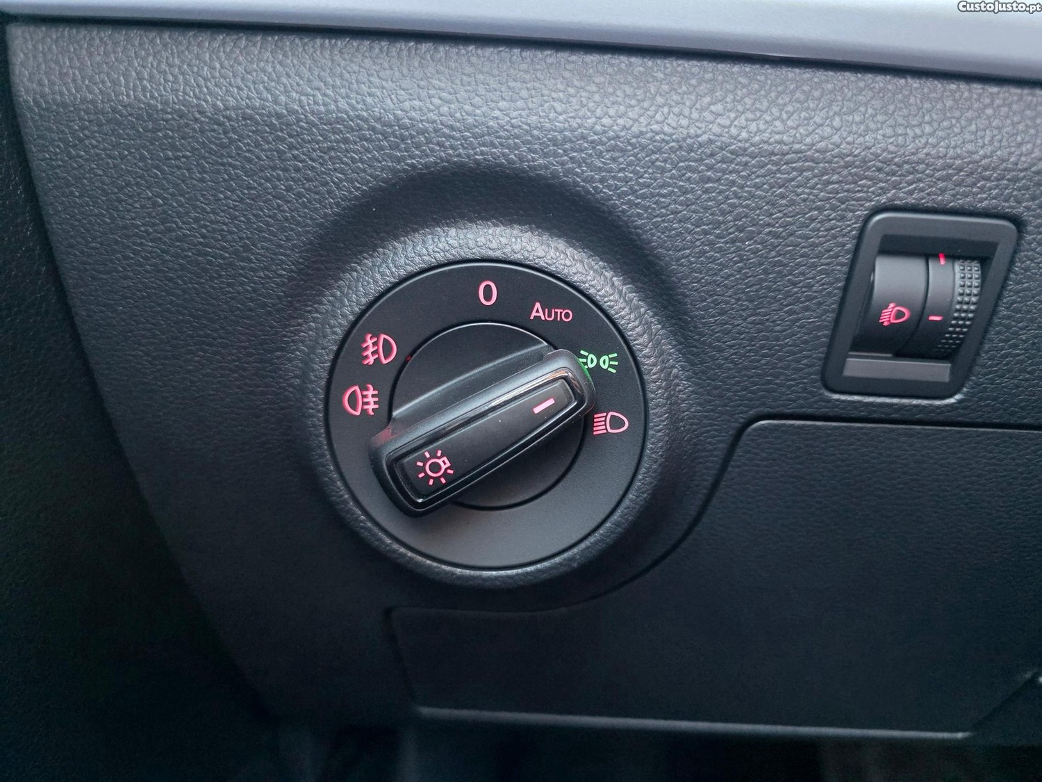 SEAT Ibiza 1.0 TSI Style DSG — fotografia 10