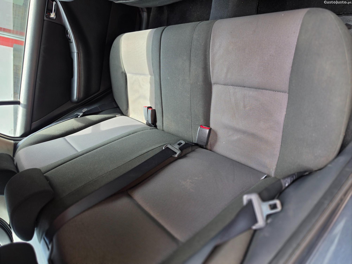 Toyota Corolla 1.4 D4D — fotografia 2