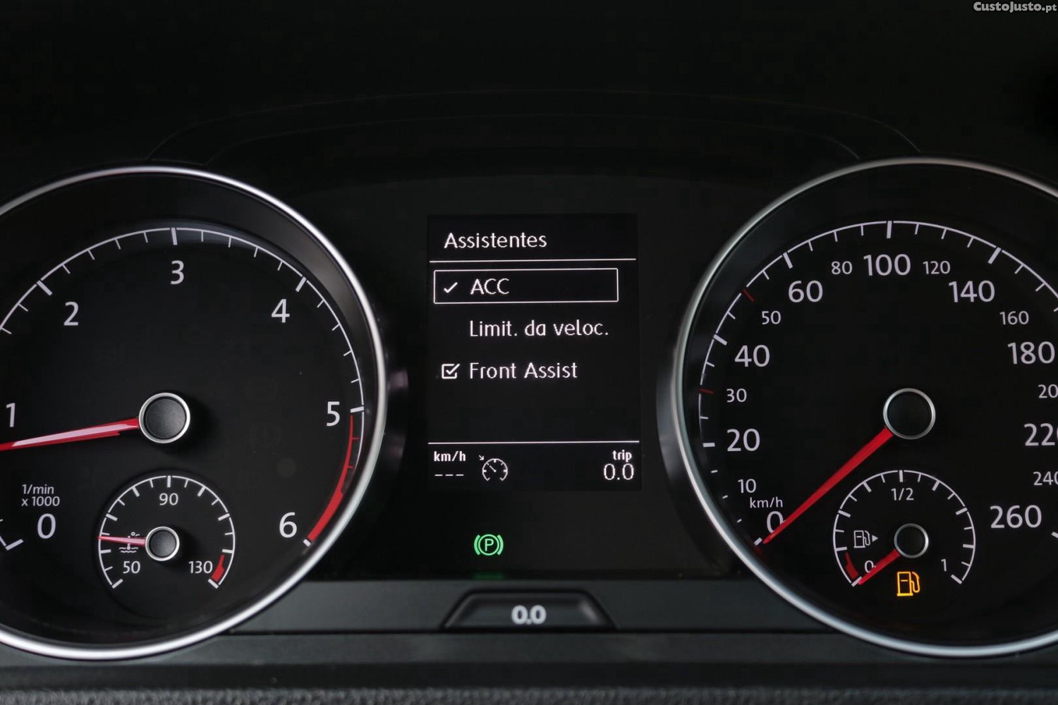 Volkswagen Golf Variant 1.6 TDI Confortline 115cv — fotografia 15