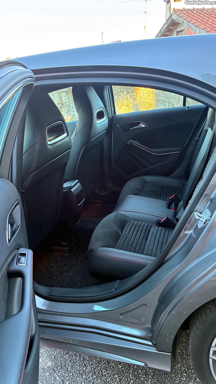 Mercedes-Benz A 180 180 D — fotografia 4
