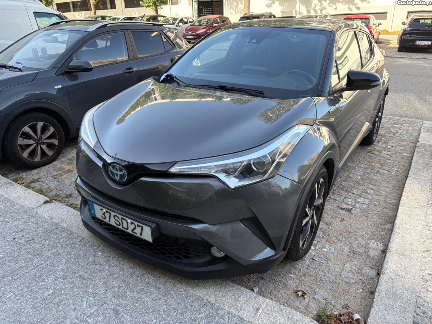 Toyota C-HR Lounge - 16 foto 2