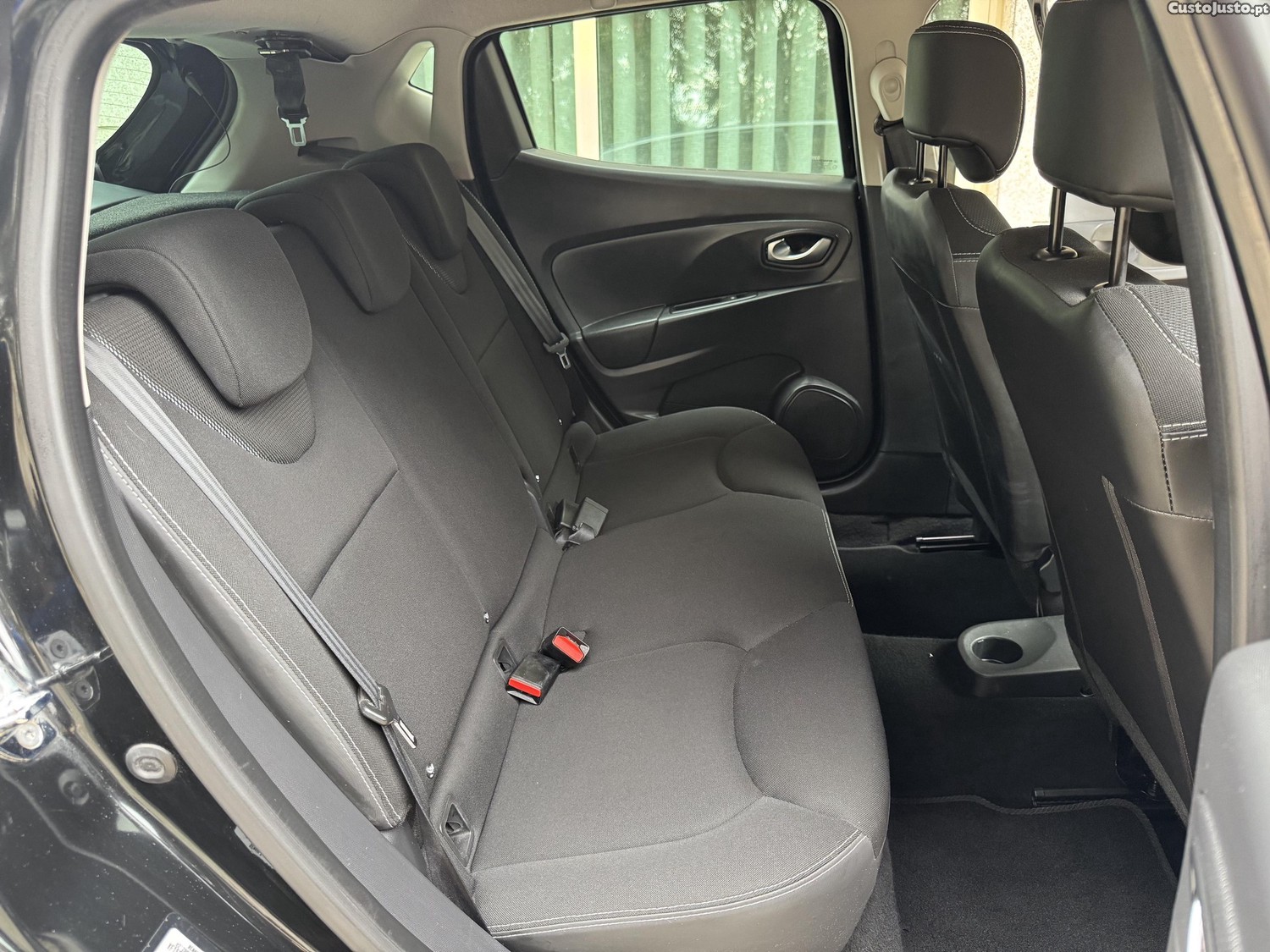 Renault Clio Business 1.5 2015 diesel — fotografia 2