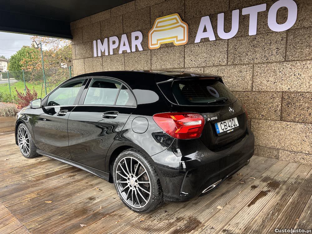 Mercedes-Benz A 180 Special Edition AMG - 17 foto 4