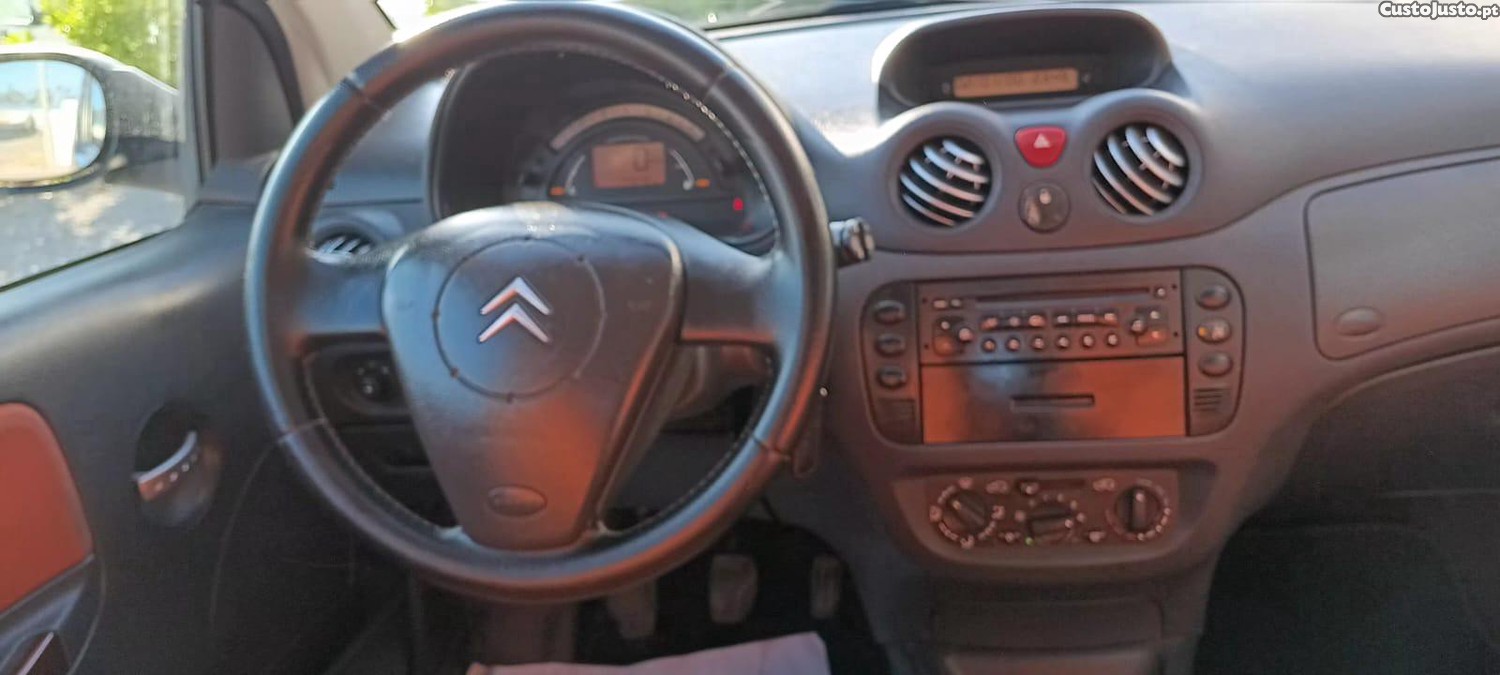 Citroën C2 1.1 60 CV AC — fotografia 3