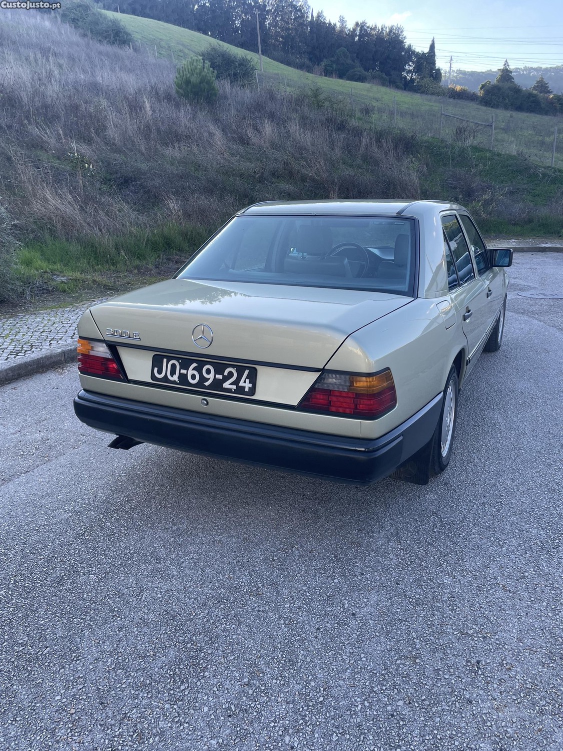 Mercedes-Benz E 300 W 124 300 E — fotografia 7