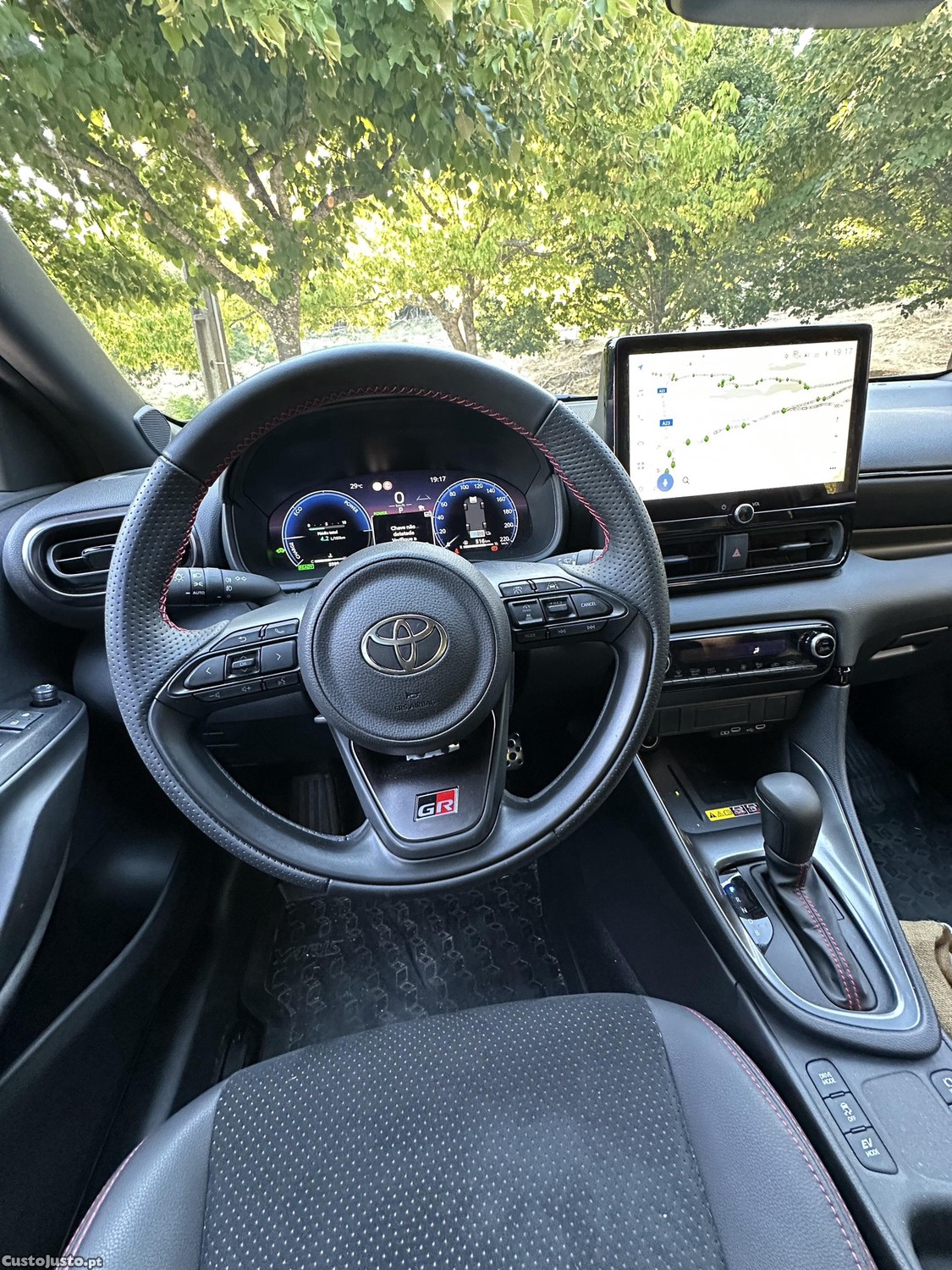 Toyota Yaris 1.5 Hybrid GR Sport — fotografia 6