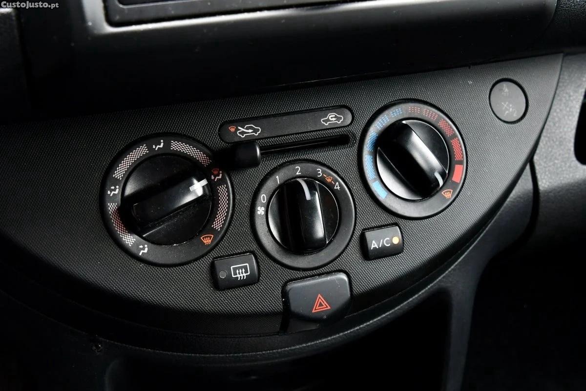Nissan Note Confort - 11 — photo 4